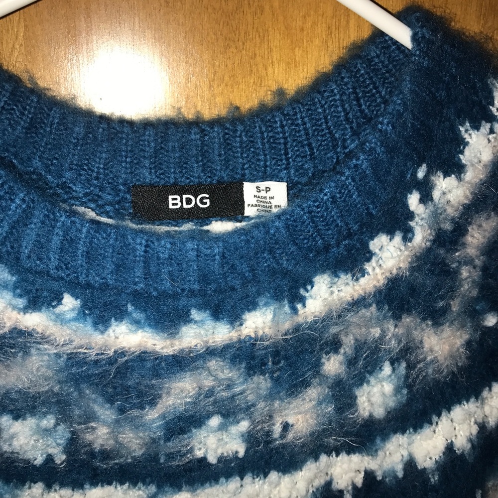 Sweater - Picture 2 of 3